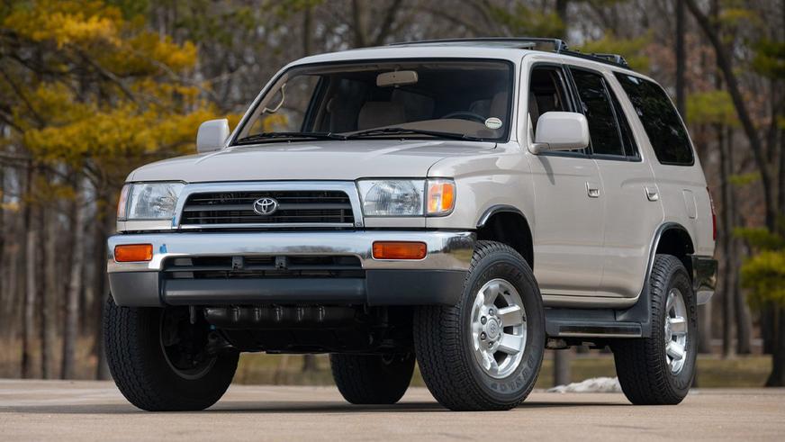Практически новый Toyota 4Runner из 1990-х замечен на торгах