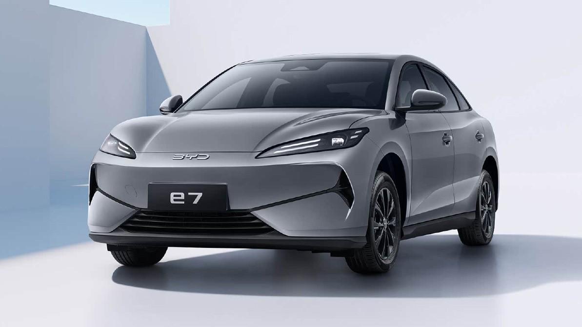 BYD готовит недорогой электроседан e7