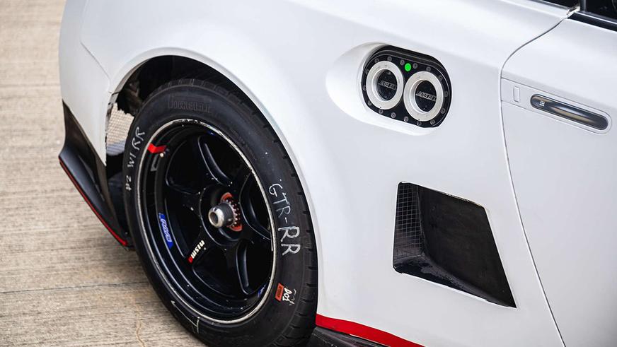 На продажу выставят Nissan GT-R из фильма про гонки. Но это не «Форсаж»