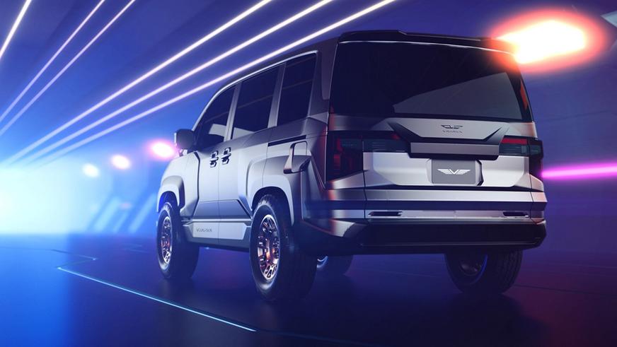 Тюнеры сделали из Delica D:5 футуристичный минивэн