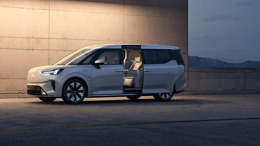 Первый минивэн Volvo оценили в 112 тысяч долларов