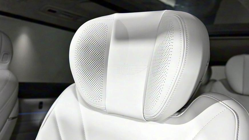 Geely открыла в КНР приём заказов на вэн V900