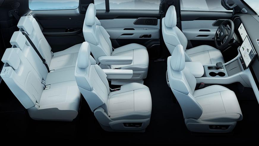 Ещё один китайский бренд в копилку. Rox Motor идёт в Казахстан