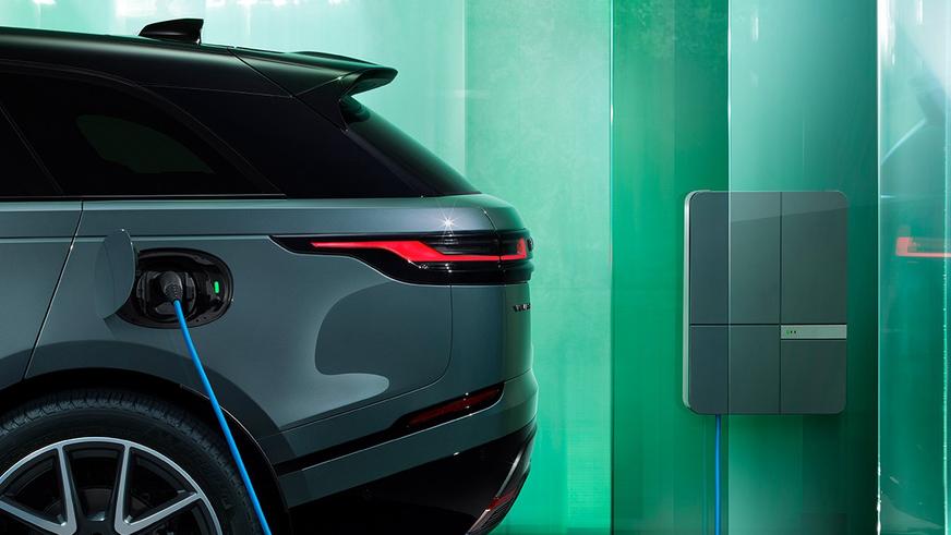 Обновлённый Range Rover Velar лишили кнопок в салоне