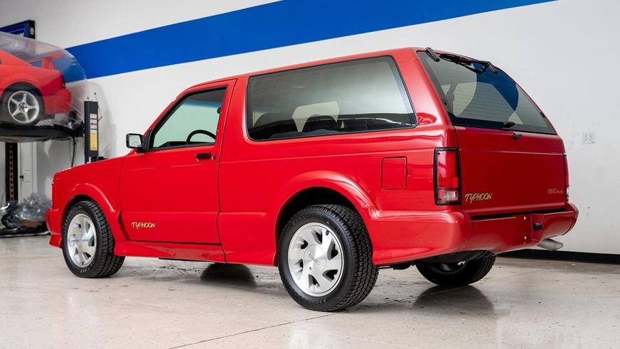 GMC Typhoon из 1990-х продали дороже Porsche Cayenne и Range Rover
