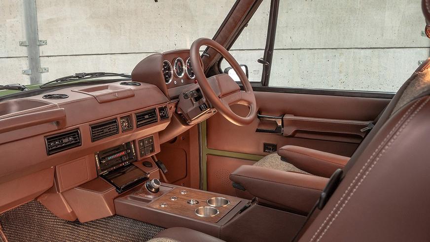 Старый Range Rover превратили в рестомод с мотором от Tesla