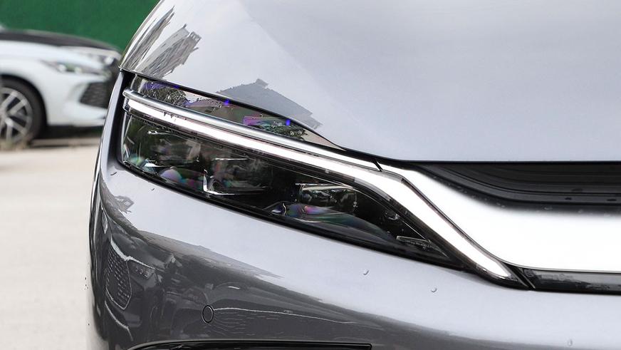 Представлено обновлённое семейство BYD Han: богаче и дешевле