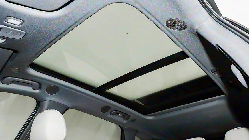 В Китае назвали цены на рекордный гибрид Hongqi