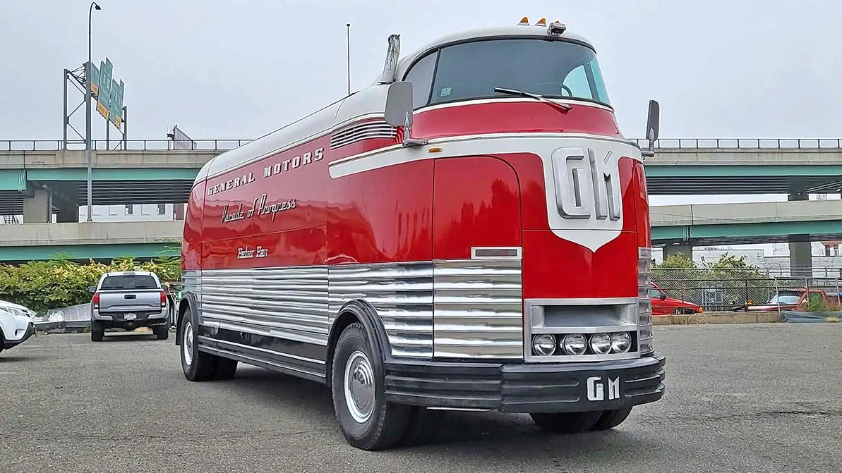 Раритетный GM Futurliner появился в продаже
