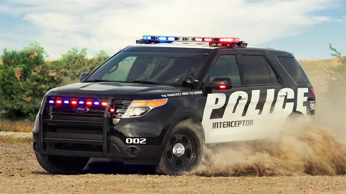 ford-explorer-police-pink-5