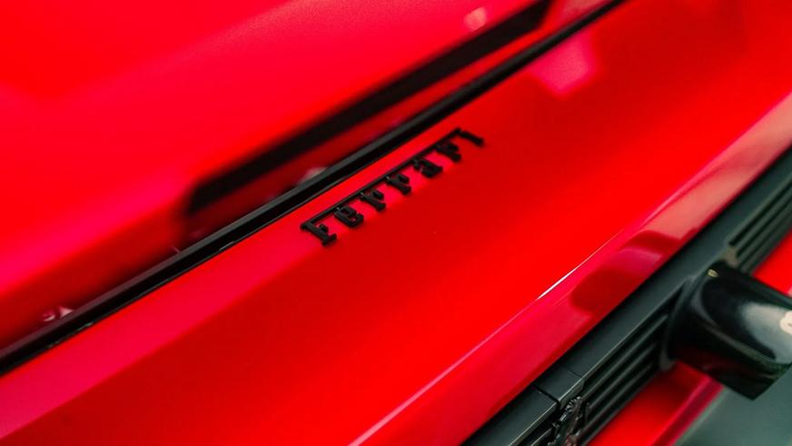 Тюнеры построили 6-колёсную Ferrari Testarossa
