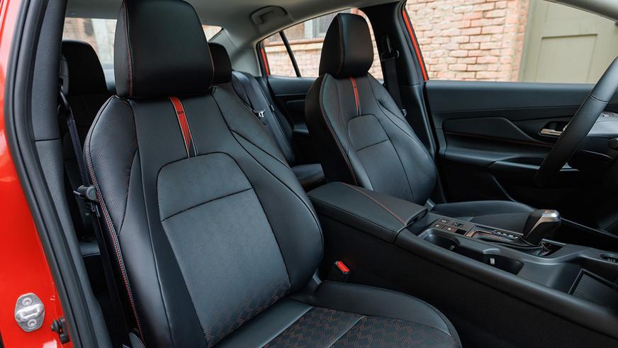 Седан Nissan Sentra сменил поколение