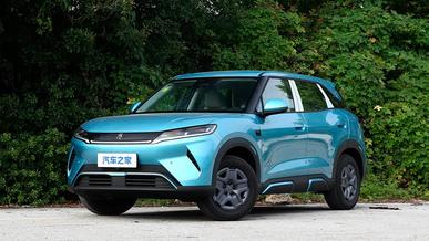 Жаңарған BYD Yuan&nbsp;Up Қытайда саудаға шықты