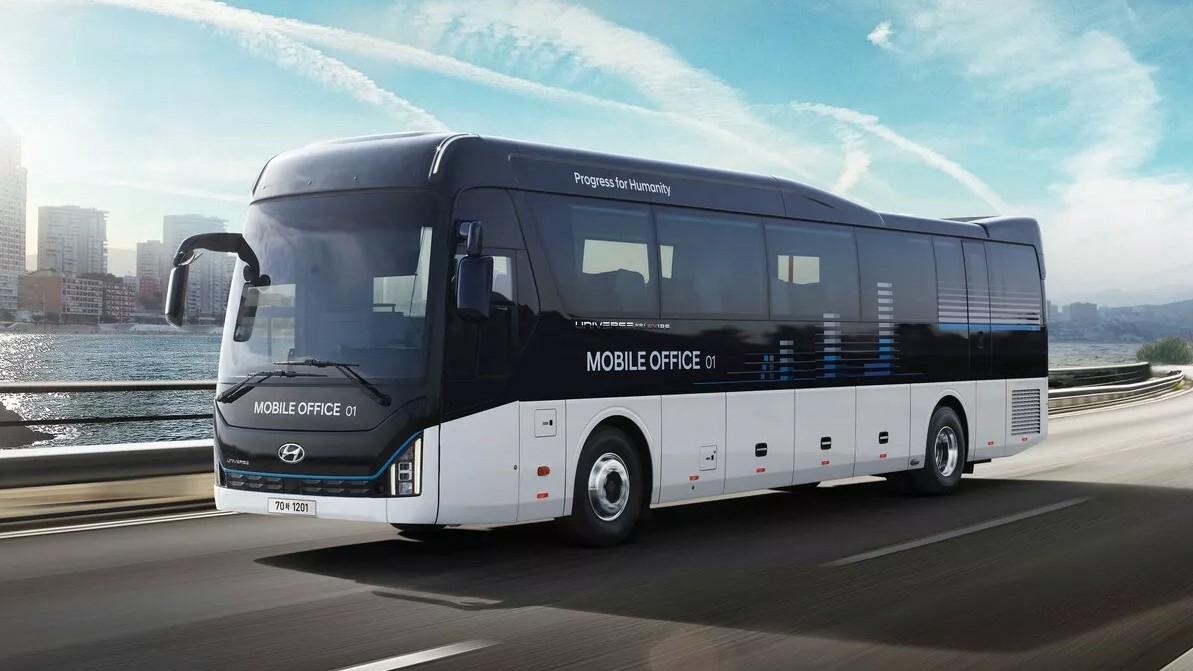 Автобус-офис Hyundai Universe Mobile Office
