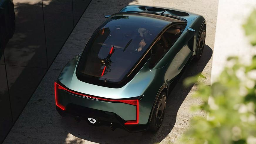 Lexus LS стал роскошным вэном с шестью колёсами