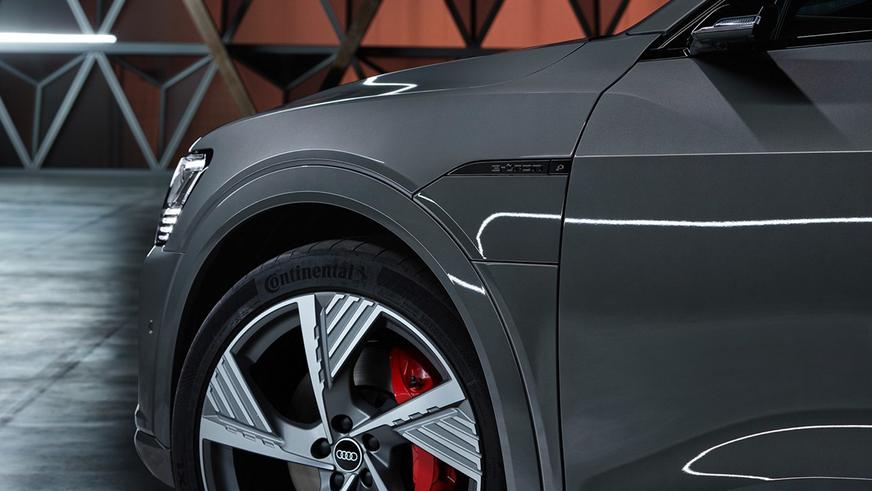 У Audi появился электрический Q8: это обновлённый e-tron