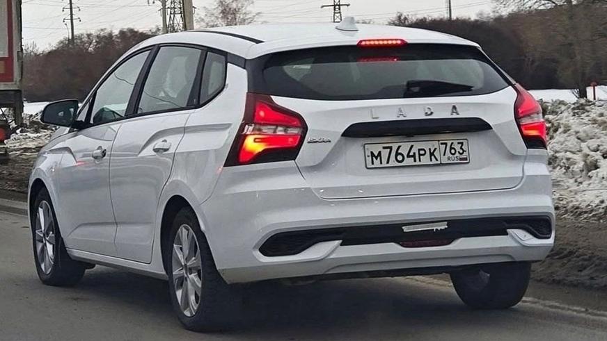 Президенту Путину в Тольятти показали новый кроссовер на базе Lada Vesta