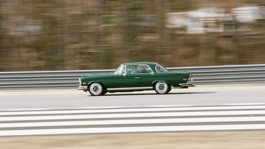 Классический Mercedes-Benz 280SE стал рестомодом за 500 000 долларов
