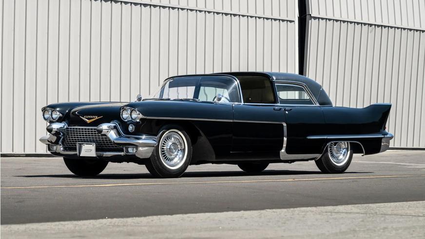 Экстравагантный Cadillac Eldorado продали за полмиллиона долларов