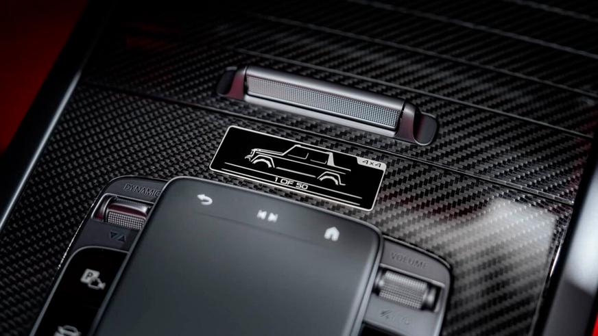 Brabus показал сразу два кабриолета на базе Mercedes-AMG G 63