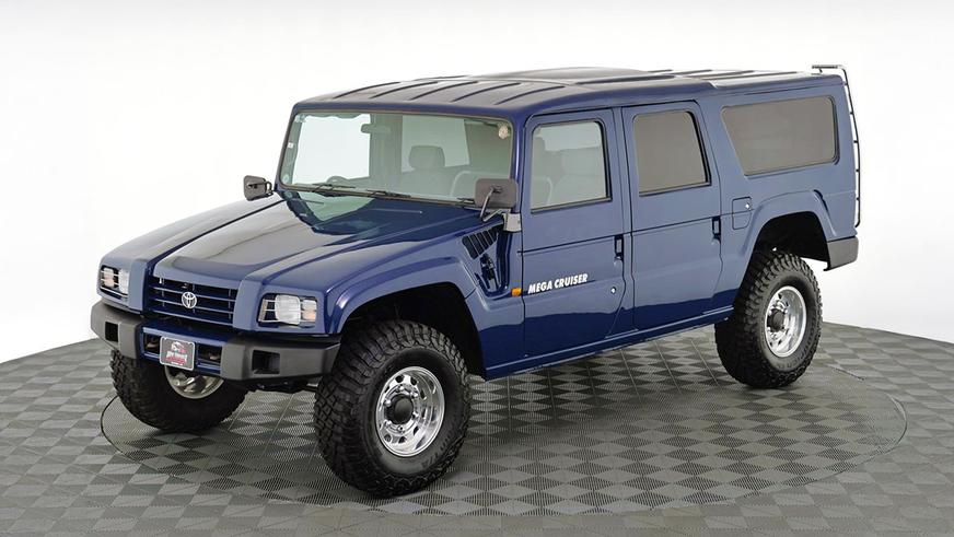 Редчайший Toyota Mega Cruiser не вызвал ажиотажа на аукционе