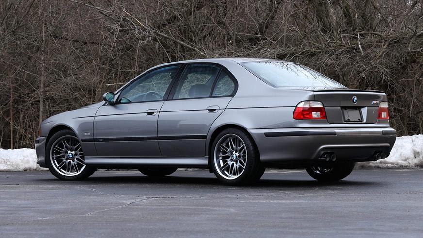 За BMW M5 (E39) готовы отдать более 100 000 долларов