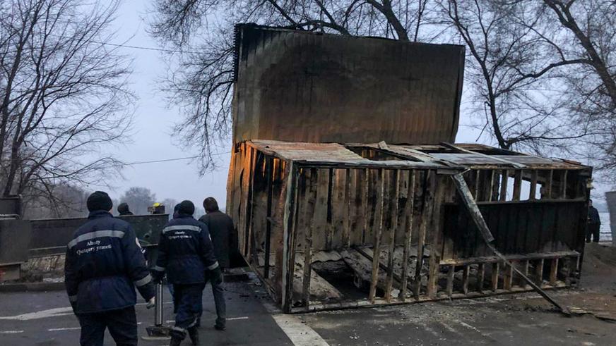 Лишь два экопоста на въездах в Алматы уцелели во время беспорядков