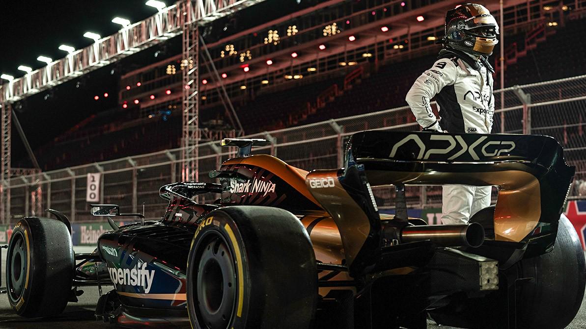 Mercedes посвятил версию AMG&nbsp;GT выдуманной команде <nobr>Формулы-1</nobr>