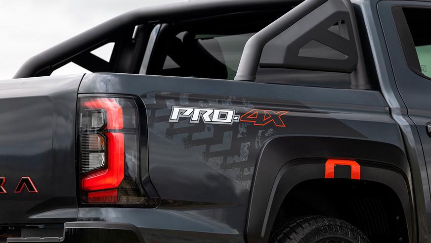 Nissan превратил Mitsubishi L200 в Navara