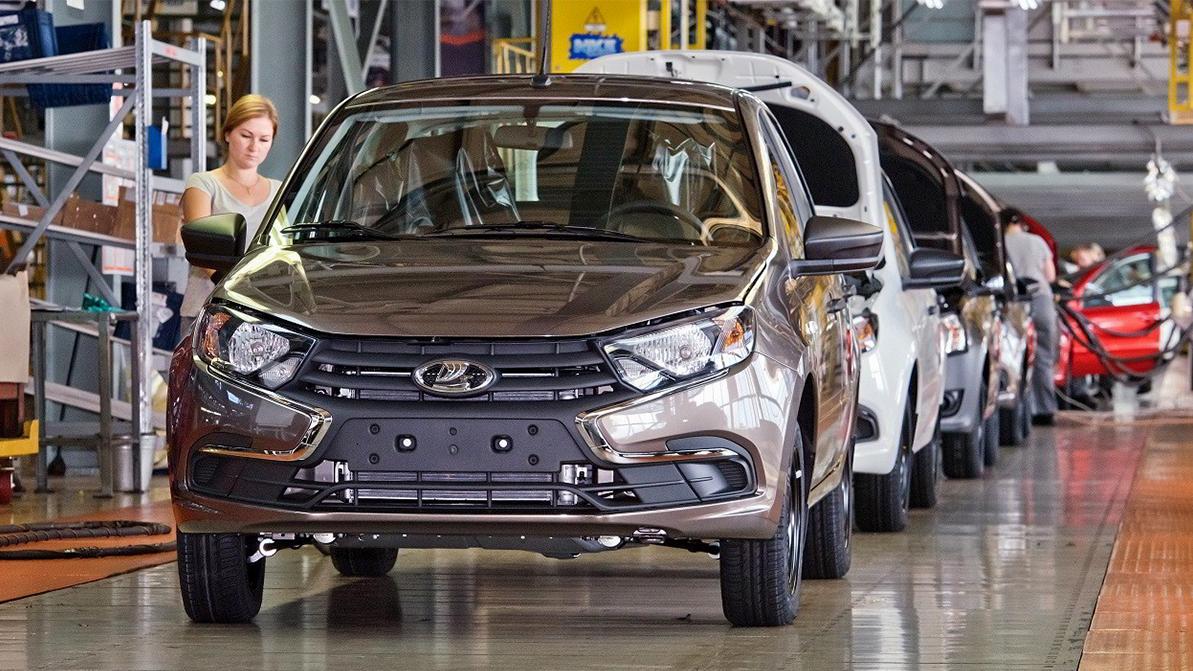 Выпуск Lada Granta остановлен почти на месяц