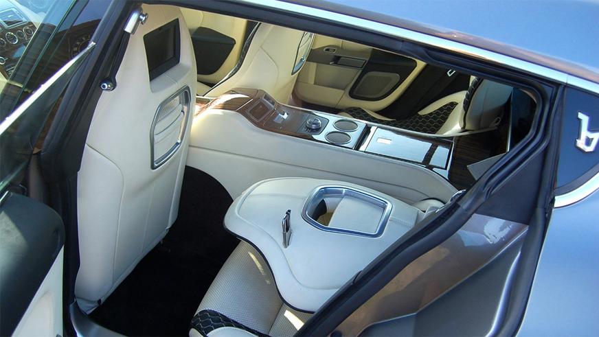 Продаётся 477-сильный Aston Martin Jet 2+2