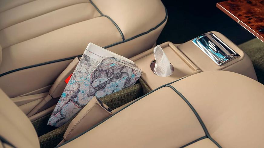 Старый Rolls-Royce Corniche стал необычным универсалом