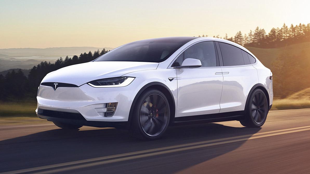 Около 9.6 тысячи Tesla отправятся в ремонт