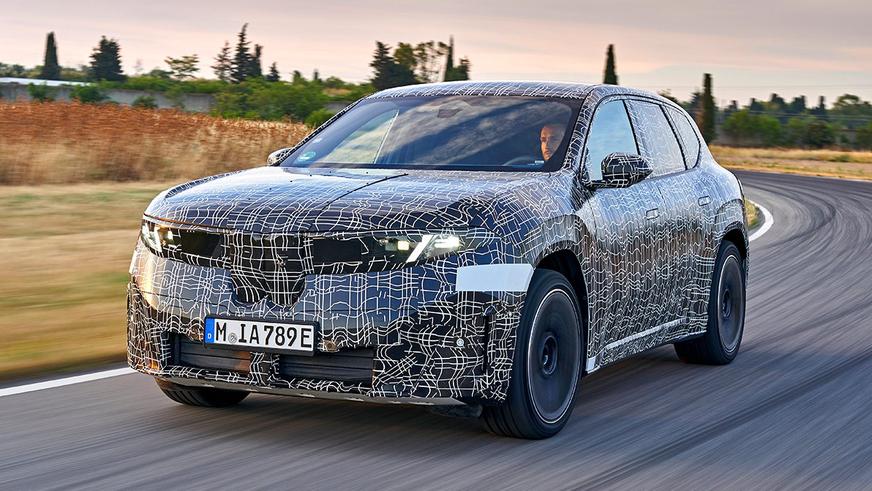 BMW iX3 сможет сам включать поворотники