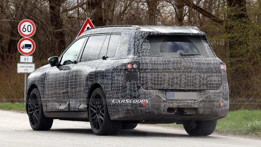 Новый BMW X7 получит электрическую версию