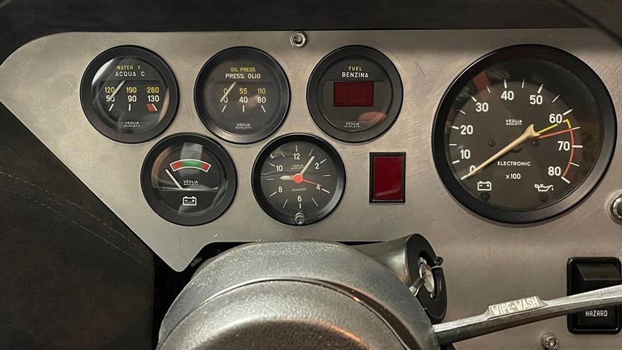 Качественную реплику культовой Lancia Stratos продают с аукциона