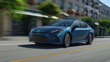 Toyota отзывает почти 150 тысяч новых машин, включая Camry