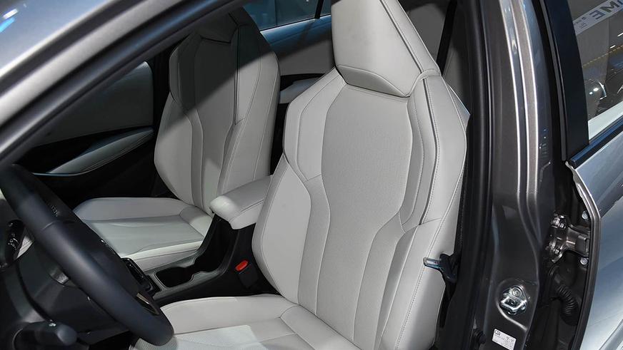 Toyota Corolla получила новую внешность, но&nbsp;пока только для&nbsp;Китая