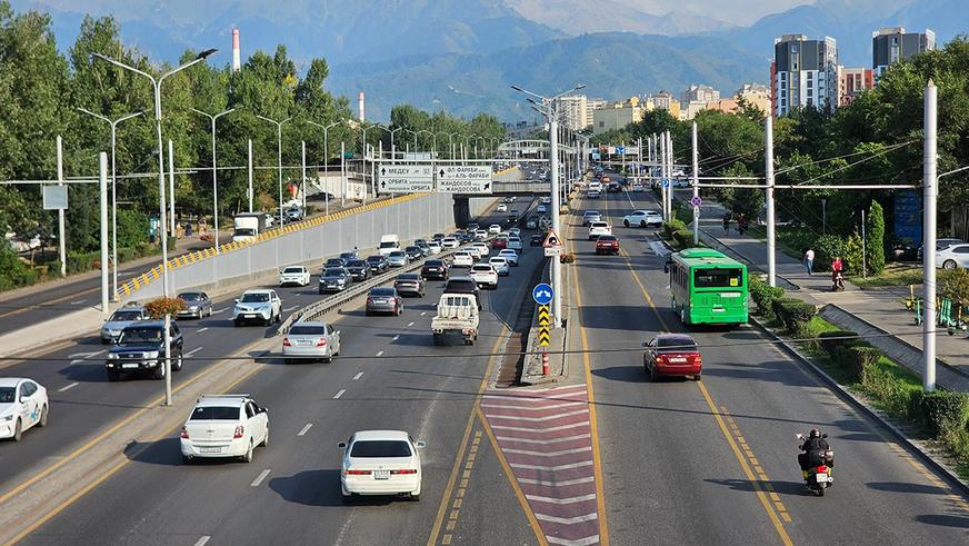 Выделенку на Саина в Алматы уберут, чтобы снова вернуть