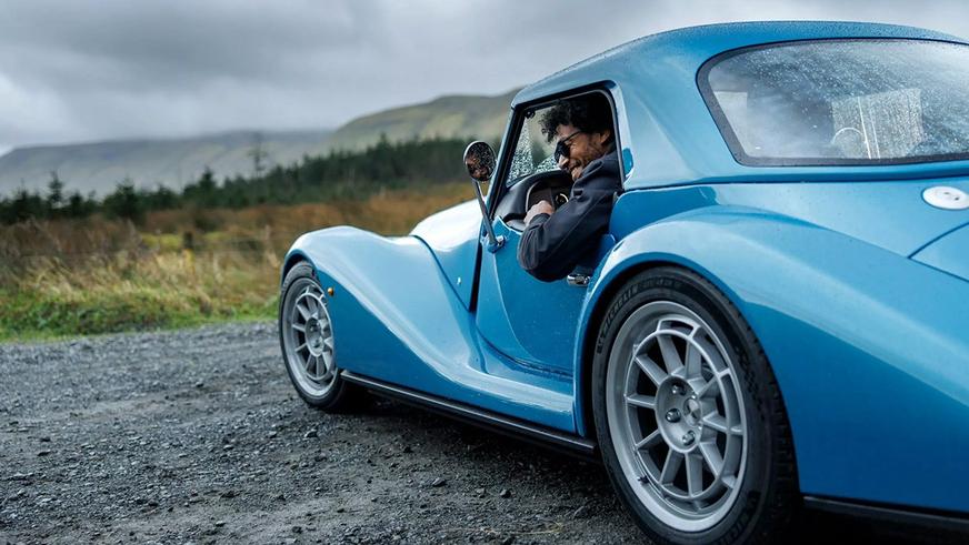 Новый флагман Morgan сохранил мотор BMW и ретродизайн