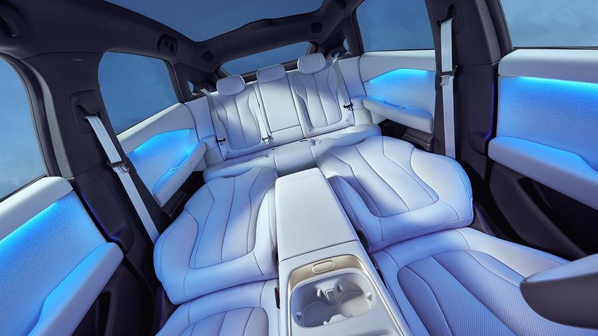 Xpeng запустил продажи флагманского электрокара P7+