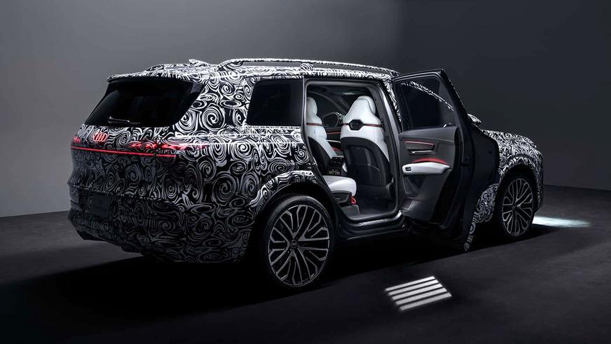 Первые фото нового Audi Q7 утекли в Сеть