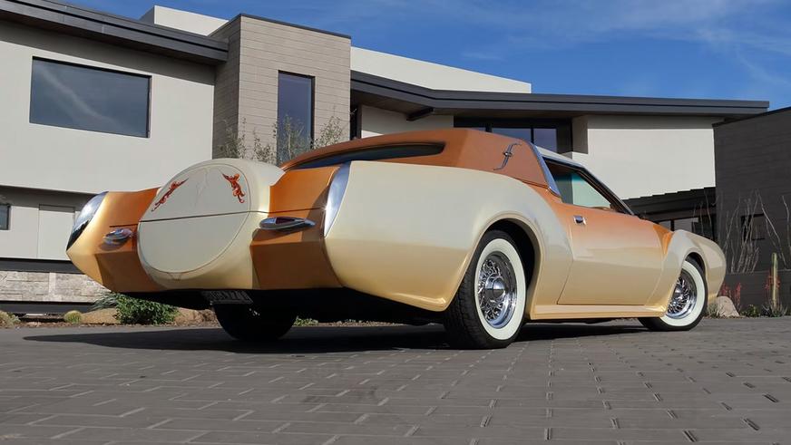 С молотка уйдёт старый Continental в образе Bugazzi Mark IV