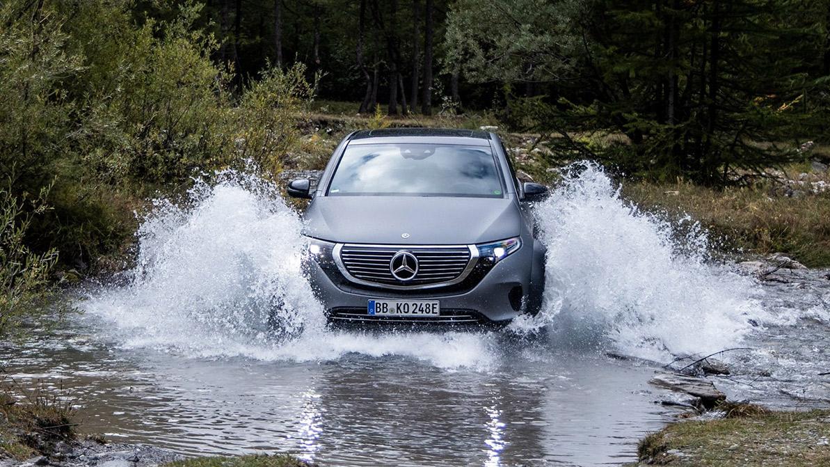 mercedes-water-main