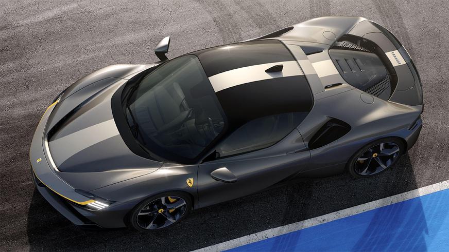 Гиперкар Ferrari SF90 Stradale приложили о бетонное заграждение