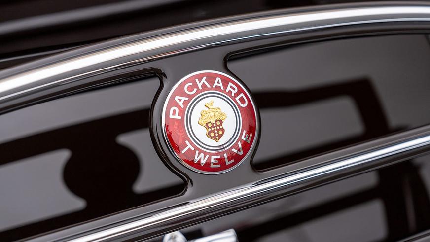 Раритетный Packard V12 на торгах в США