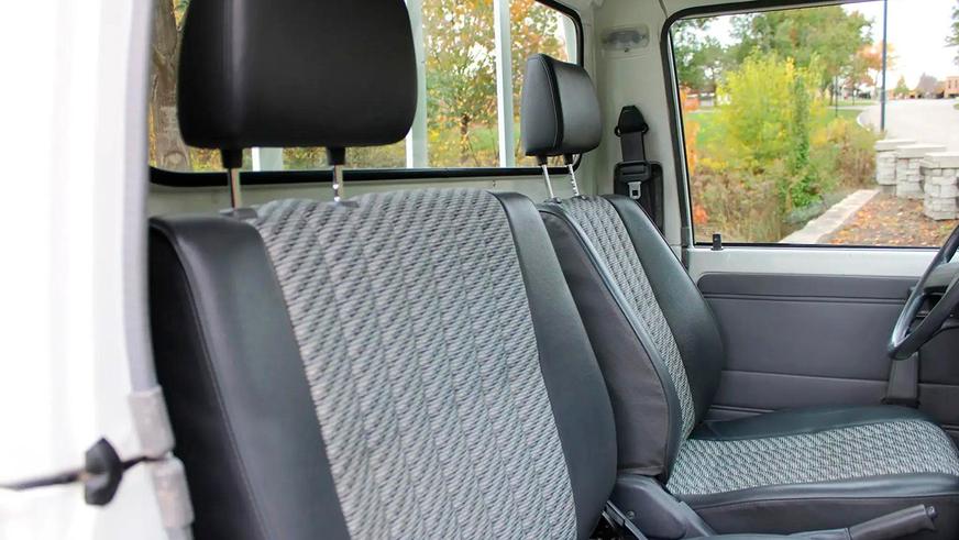 Пикап Land Cruiser c мизерным пробегом продали за 54.5 тысячи долларов