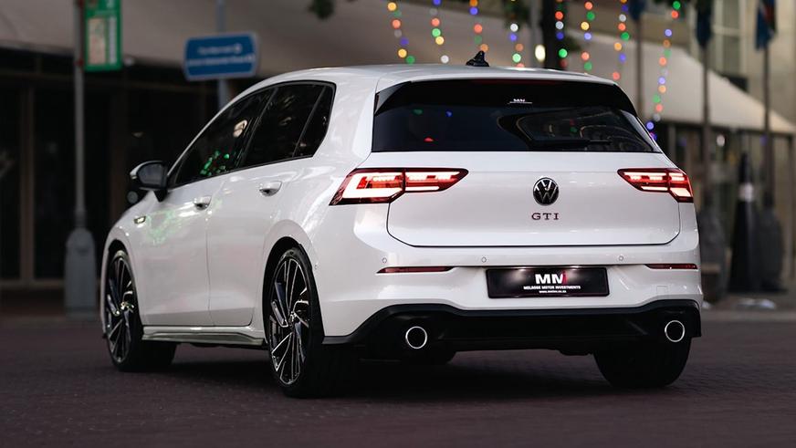 Стандартный Volkswagen Golf GTI облачили в броню