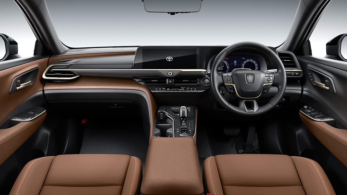 Серийный кросс-хетч Toyota Crown Sport: характеристики