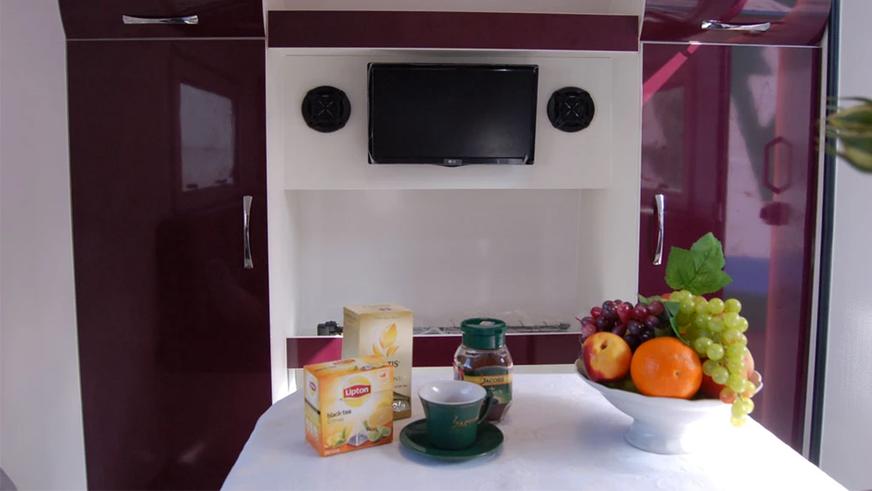 Как организовать домик на колёсах: от палатки на крышу до прицепа-дачи